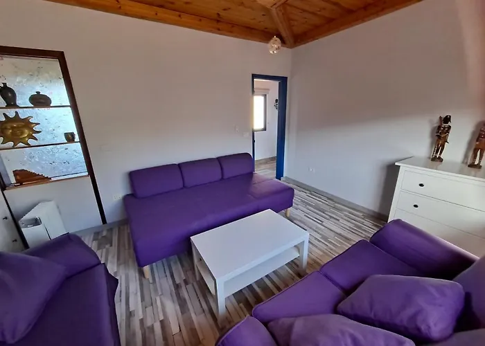 Apartamento Tenerife 100m2 Casa De Don Quijote With A Terrace Of 100m2 With A View Of The Ocean And Teide Volcano And A Garden Of 600m2 *
